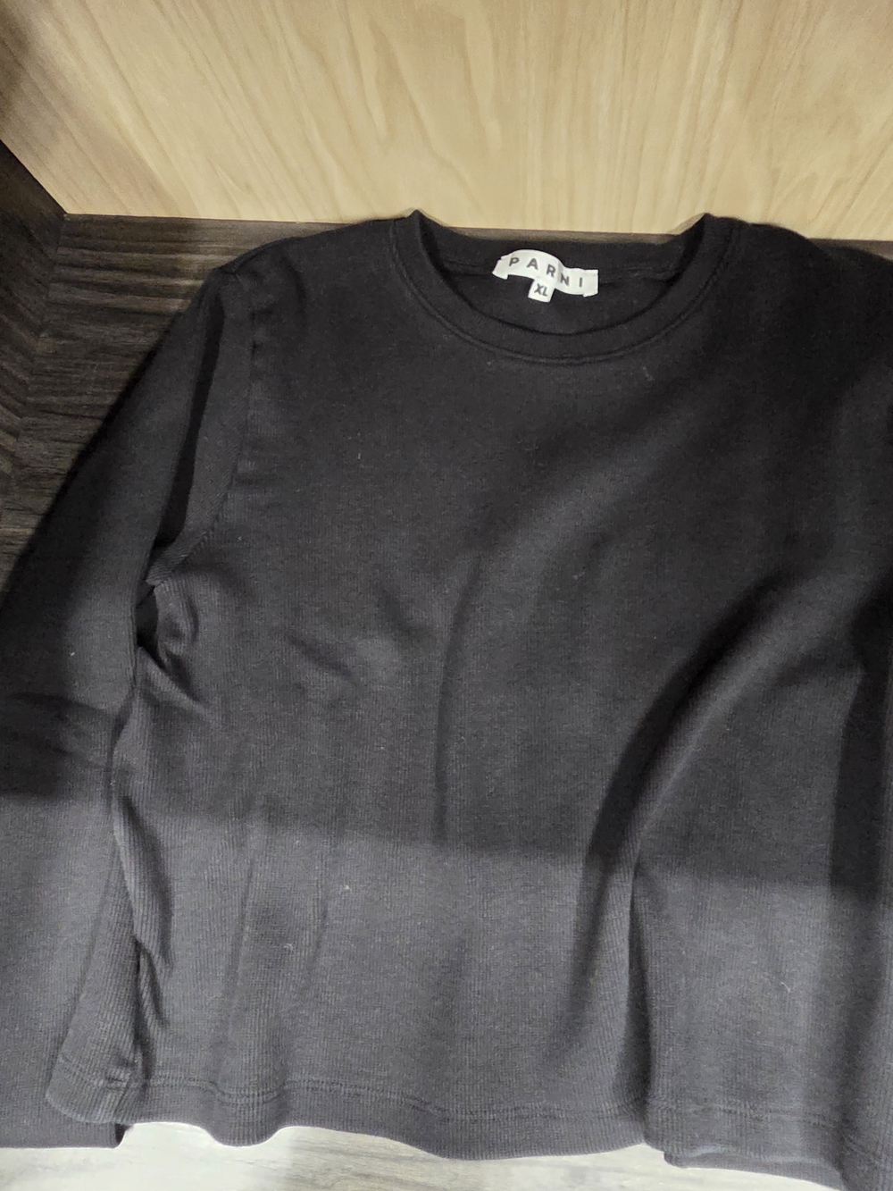 Parni Black Long-Sleeve Crewneck Top